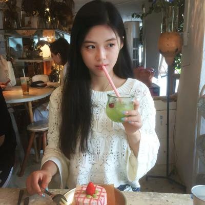 挎斗摩托车里的狗